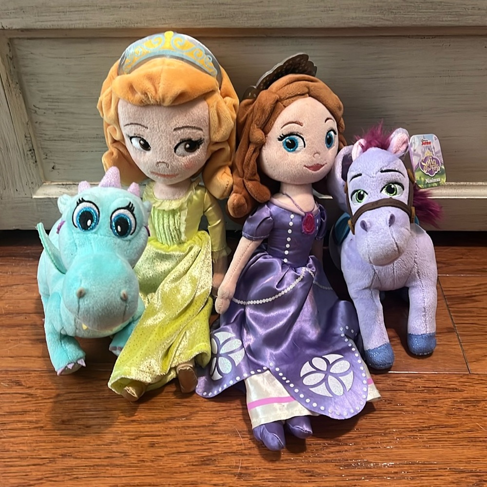 Sofia the First Plush Set